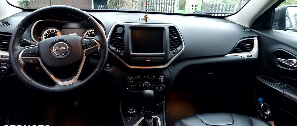 Jeep Cherokee cena 72500 przebieg: 148000, rok produkcji 2016 z Krotoszyn małe 121